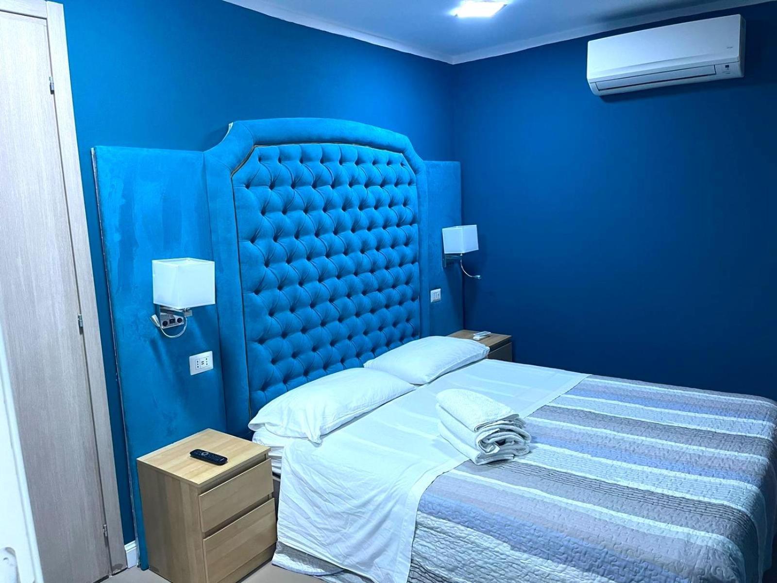 Bed And Breakfast Napoli Centro Storico Luaran gambar