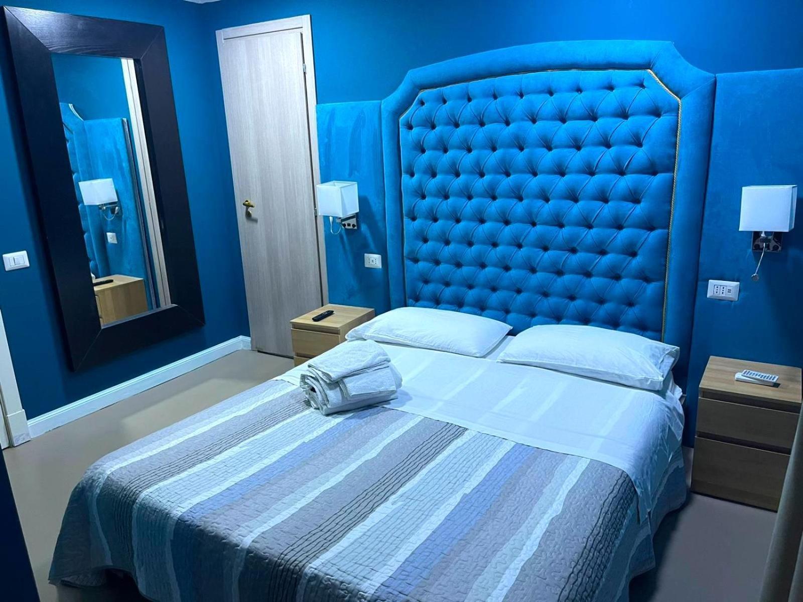 Bed And Breakfast Napoli Centro Storico Luaran gambar